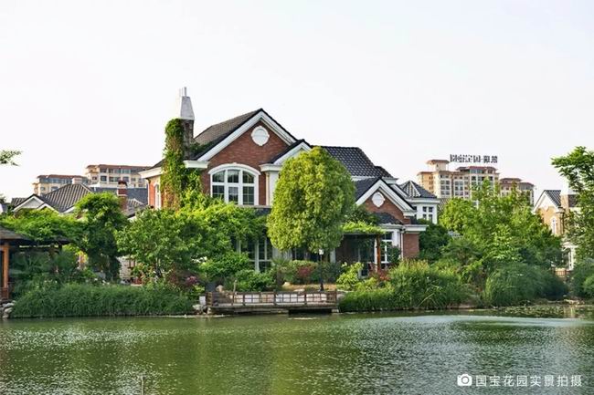 生活在有湖的地方，是對人生的浪漫私藏