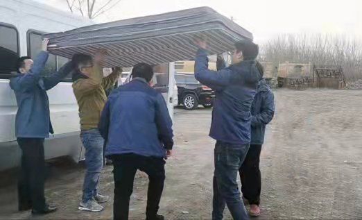 齊心協(xié)力，整理物資準(zhǔn)備出發(fā)